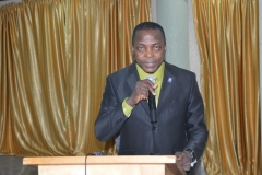 DSC_0273-Mr.-Edet-Ufot-of-the-Public-Enlightenment-Department-making-his-presentation-during-the-summit