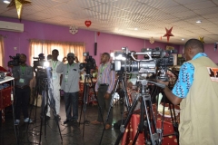 03-A-cross-section-of-press-men-present-at-the-media-parley