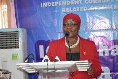10-ICPC-Spokesperson-Mrs.-Rasheedat-Okoduwa-mni-giving-the-vote-of-thanks-at-the-end-of-the-media-parley