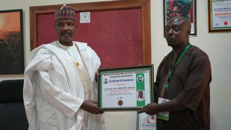 Christian, Muslim Youths in Nigeria Unite against Corruption: Honour Anti-Corruption Director
